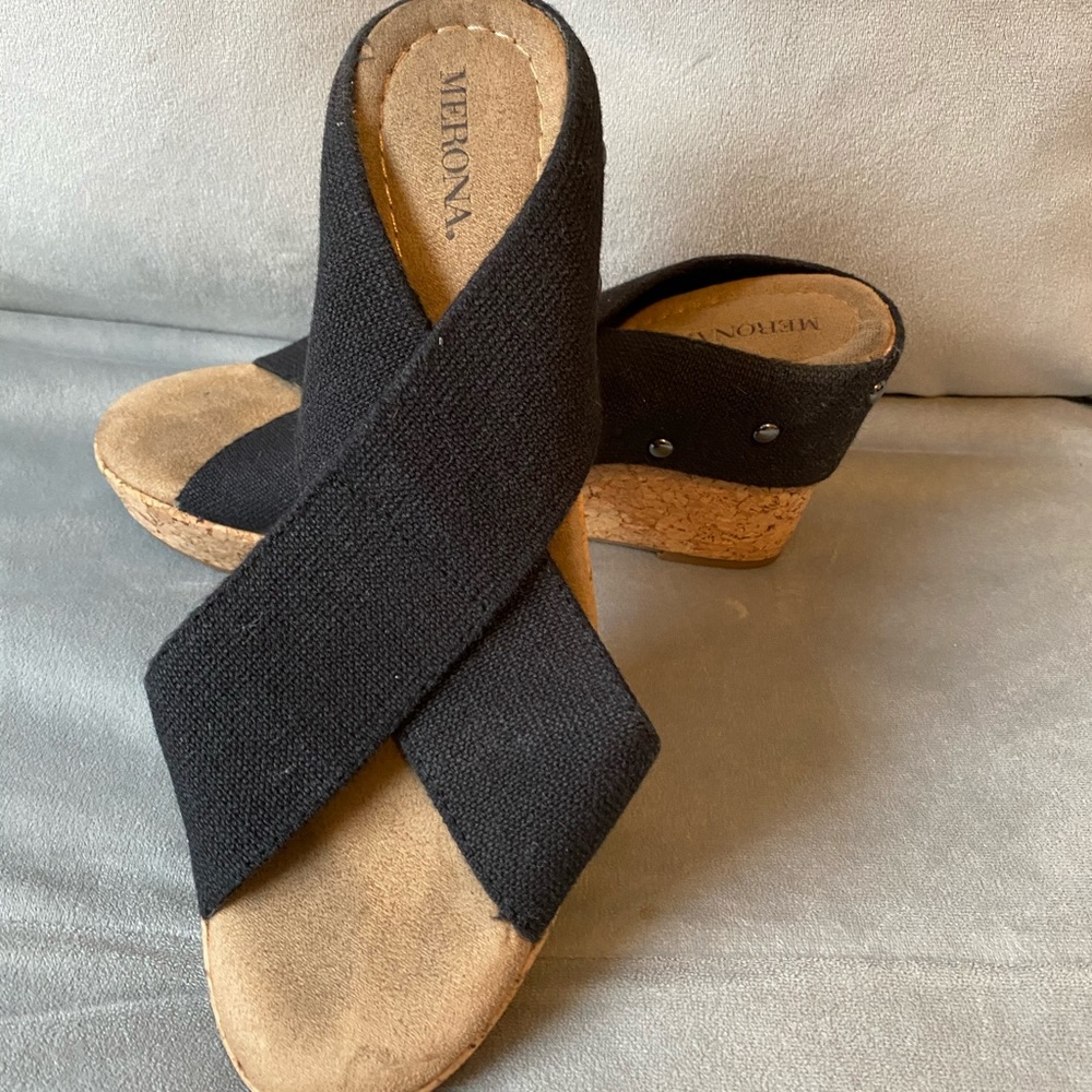 Medina black and cork bottom wedge